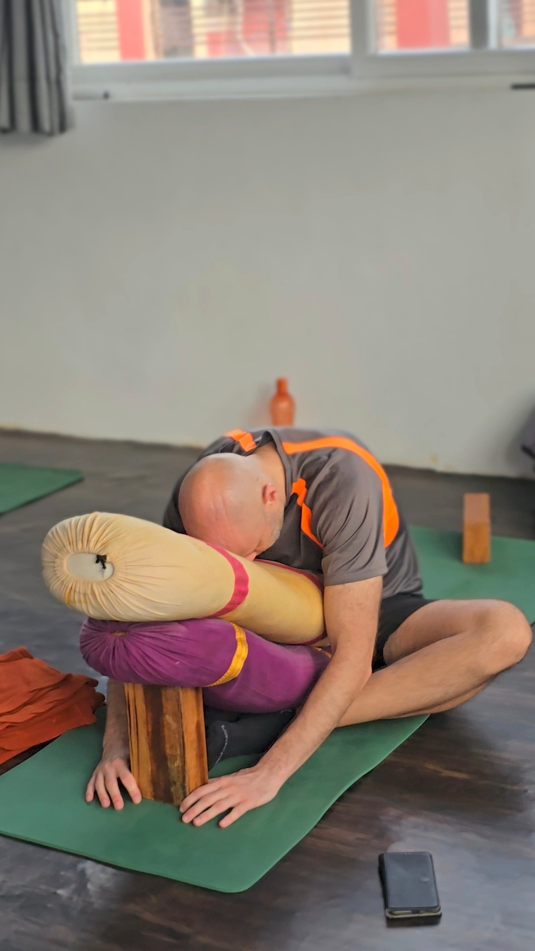 50-Hour Yin Yoga Teacher Training in Rishikesh students meditating at Jeevatman Yogshala